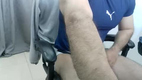 andres180950734 online show from 04/20/26, 11:46