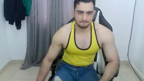 andres180950734 online show from 06/05/26, 01:17
