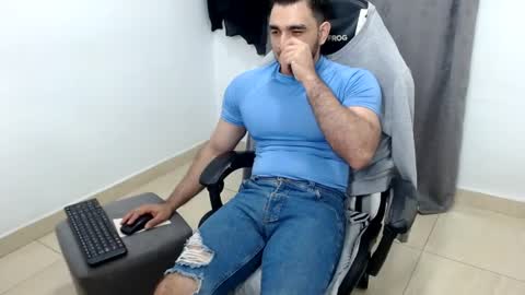 Snapshot of andres180950734 chatting on 07/02/26, 11:11 andres180950734 online show from 07/02/26, 11:11