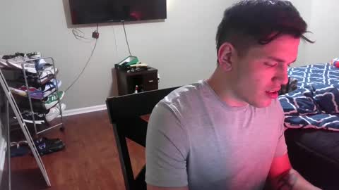 andres817542 online show from 12/31/24, 12:00