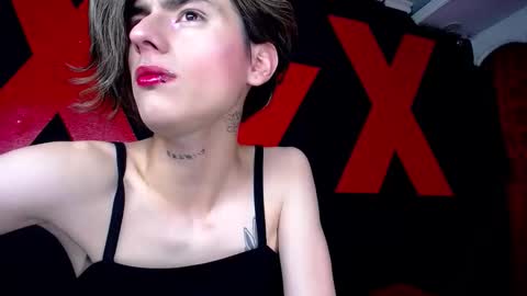 Snapshot of andres992563 chatting on 02/15/26, 04:14 Alann online show from 02/15/26, 04:14