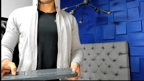 insta andres clark  online show from 03/29/26, 01:11