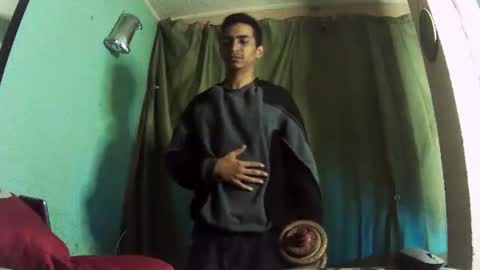 andrescaraballo18 online show from 11/10/25, 03:16