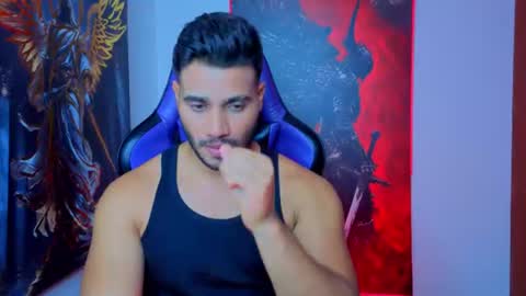 Snapshot of andresfiit chatting on 07/13/26, 03:31 Andres online show from 07/13/26, 03:31