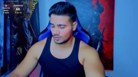 Snapshot of andresfiit chatting on 07/23/26, 12:35 Andres online show from 07/23/26, 12:35