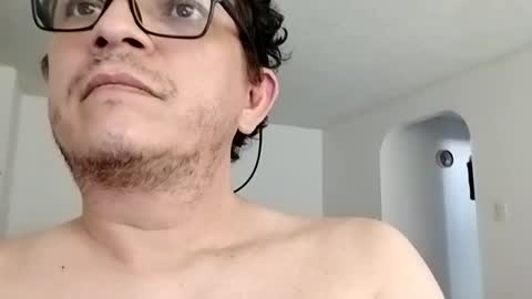 andresfloga online show from 06/28/26, 04:35
