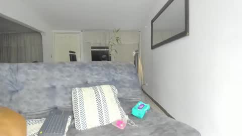 Isa  --------- online show from 01/14/25, 11:58