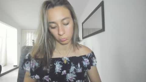 Isa  --------- online show from 01/23/25, 02:33