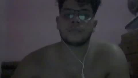 Snapshot of andresgonzales_ chatting on 11/03/25, 05:03 andresgonzales_ online show from 11/03/25, 05:03