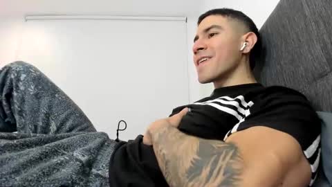 onlyfanscallmegotter online show from 11/25/25, 04:23