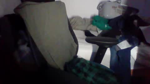 andresse_lat online show from 04/12/26, 08:19