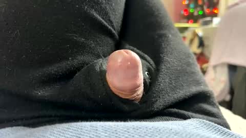 andrew1245567543_3 online show from 02/04/26, 11:05