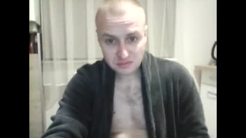 andrew3356577 online show from 01/01/25, 09:09