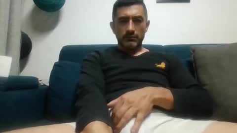 Snapshot of andrew973578 chatting on 06/08/26, 01:50 andrew973578 online show from 06/08/26, 01:50