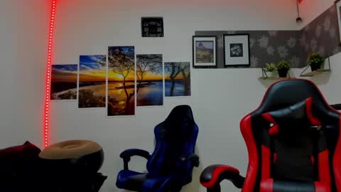 andrew_2811 online show from 10/31/25, 06:58