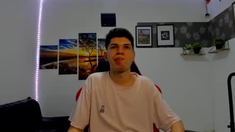 andrew_2811 online show from 11/04/25, 12:54