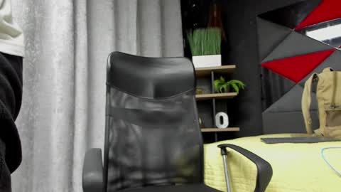 Snapshot of andrew_mathe chatting on 12/02/24, 09:28 Andrew Mathwes online show from 12/02/24, 09:28