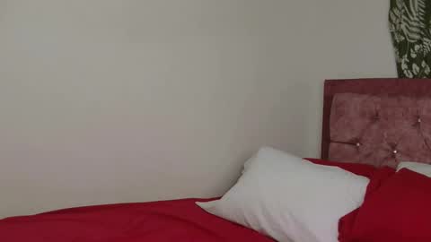 andrew restrepo online show from 11/02/25, 02:36