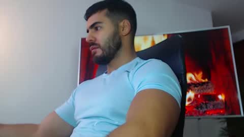 ANDREW WEST online show from 01/07/25, 01:03