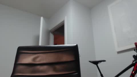 ANDREW WEST online show from 01/28/25, 11:07