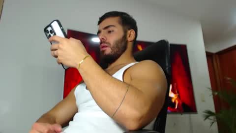 ANDREW WEST online show from 02/10/25, 11:23