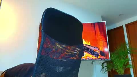 ANDREW WEST online show from 02/20/25, 01:36