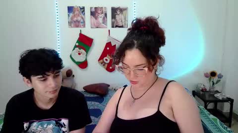 Snapshot of andrewanndcherry chatting on 12/13/24, 01:37 Andrew and Cherry online show from 12/13/24, 01:37