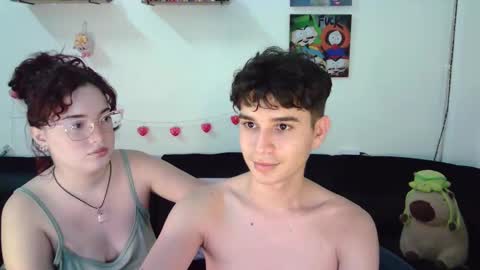 Snapshot of andrewanndcherry chatting on 02/05/25, 12:53 Andrew and Cherry online show from 02/05/25, 12:53