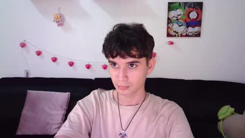 Snapshot of andrewanndcherry chatting on 02/11/25, 01:20 Andrew and Cherry online show from 02/11/25, 01:20