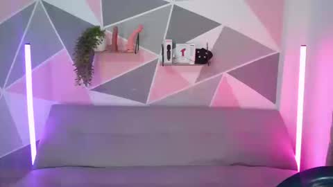 Snapshot of andrewanndcherry chatting on 09/16/25, 11:39 Andrew and Cherry online show from 09/16/25, 11:39