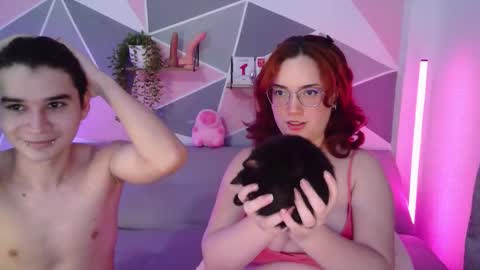 Snapshot of andrewanndcherry chatting on 09/24/25, 12:03 Andrew and Cherry online show from 09/24/25, 12:03