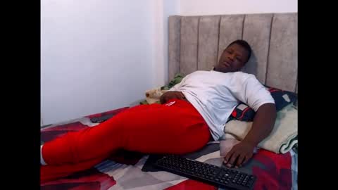 andrewburke06 online show from 12/15/25, 12:59