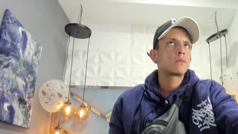 andrew online show from 01/08/25, 01:42