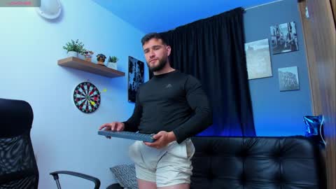 Andrew Diaz online show from 02/05/25, 02:08