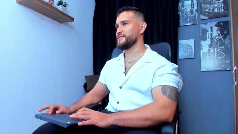 Andrew Diaz online show from 11/17/25, 07:47