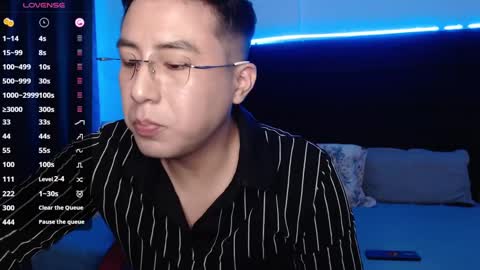 andrewmhilton_ online show from 01/17/25, 02:39