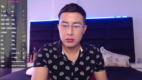 andrewmhilton_ online show from 01/19/25, 06:53