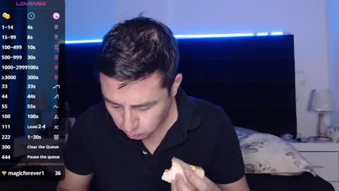 andrewmhilton_ online show from 01/28/25, 02:21