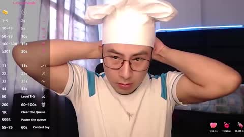 andrewmhilton_ online show from 09/23/25, 06:55