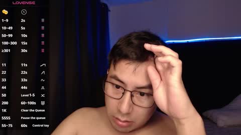 andrewmhilton_ online show from 10/01/25, 05:46