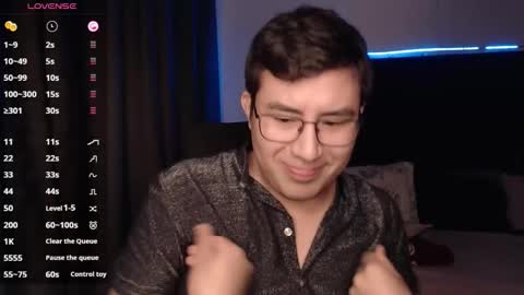 andrewmhilton_ online show from 11/18/25, 07:13