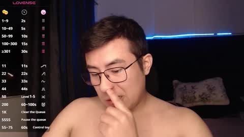 andrewmhilton_ online show from 11/20/25, 05:07