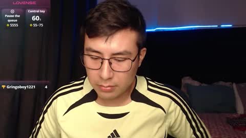 andrewmhilton_ online show from 12/18/25, 06:19