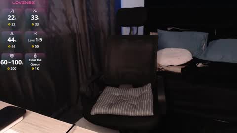 andrewmhilton_ online show from 02/10/26, 11:20