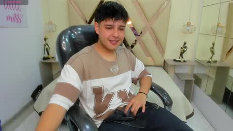 ANDREW online show from 04/23/26, 01:35