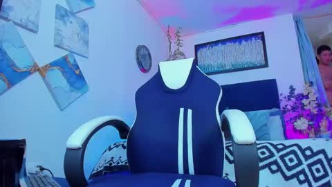 Snapshot of andrewstelee chatting on 02/21/25, 10:07 andrewstelee online show from 02/21/25, 10:07