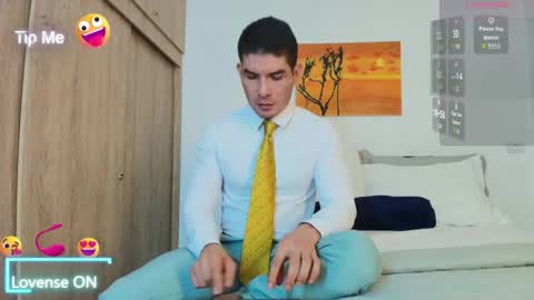 Snapshot of andrewstelee chatting on 09/27/25, 05:12 andrewstelee online show from 09/27/25, 05:12