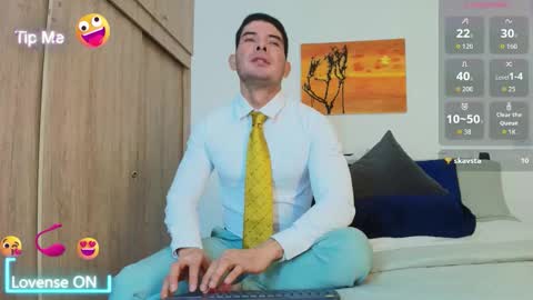 Snapshot of andrewstelee chatting on 09/27/25, 08:47 andrewstelee online show from 09/27/25, 08:47