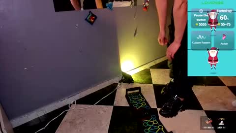      online show from 12/15/24, 05:42