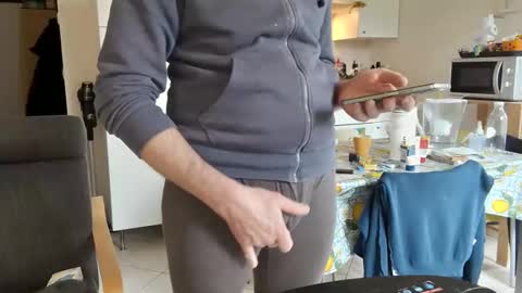 androx77 online show from 02/26/25, 10:47